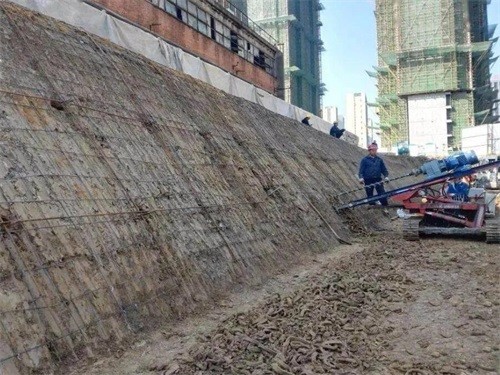 花溪建筑边坡支护